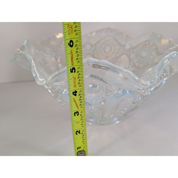 Vintage LE Smith Iridescent Glass Bowl With Scalloped Edge Moon Stars - Picture 9 of 9